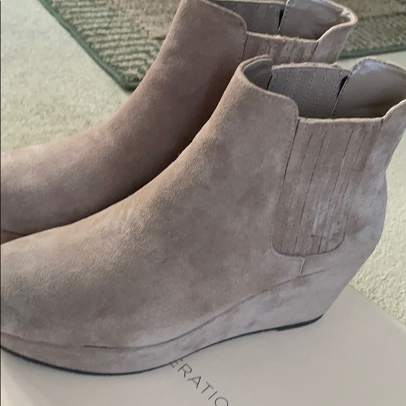 Suede booties - Picture 3 of 3